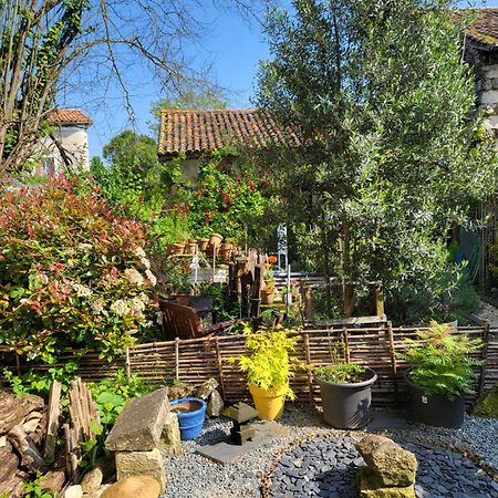 Chambre D'Hote Woody Chef-Boutonne Exterior foto